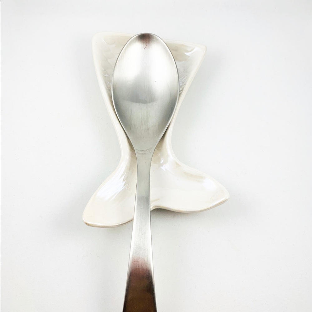 Pearlized Ceramic Mermaid Tail Spoon Rest White